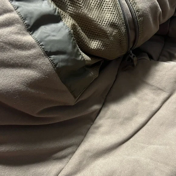 Cabela outdoor wear silent suede thinsulate insulation - Picture 8 of 9